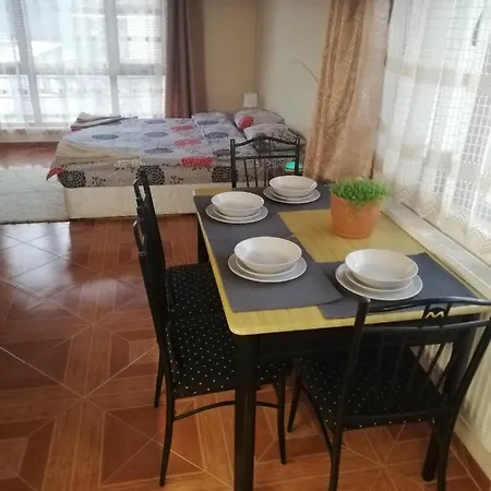 Apartment приключение в *